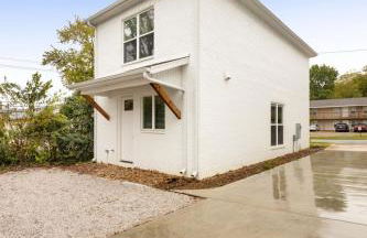 Campus Core-Half mi to Bud Walton-2 mi to Downtown - Foto 19