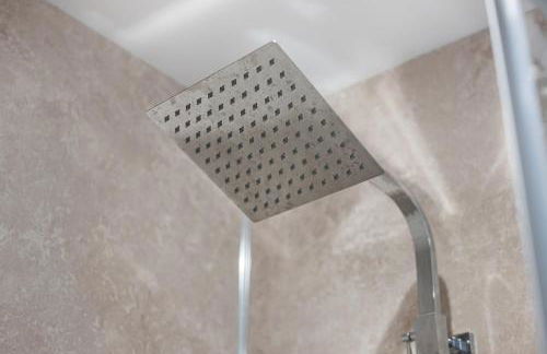 Stylish 4 Bed Trentham Retreat with Pool Table - Foto 38