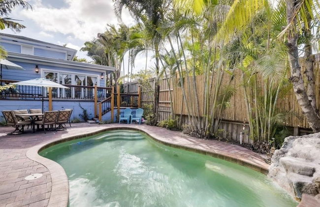 West Palm Beauty With Private Pool 4 Bedroom Home by RedAwning - Photo 23