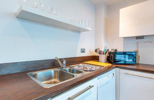 Stylish Leeds Flat Near LGI & University - Foto 31