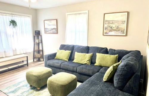 Soothing Greens Color Peaceful 3 BR 1BA Dwelling - Foto 3