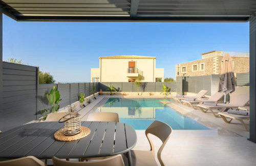 Petrus Luxury Villas in Old Hersonissos - 3 Bedrooms & 3 Bathrooms - Foto 9