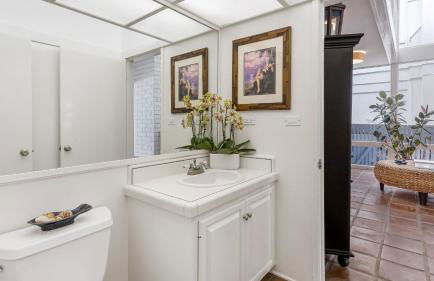 Unbeatable Beachfront Bliss w/ Ocean Views, Luxe Interiors & Patio Beach Road - Foto 57