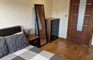 Self-catering extended family home - Photo 23