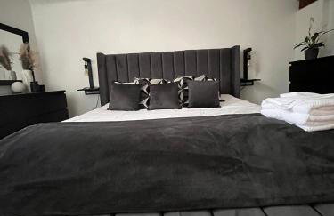 Oak Barn-ideal for Nec,Hs2,BHX,family gatherings - Foto 17