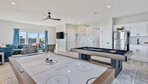 Laguna Villa: The Ultimate Beachfront Mega-Retreat: 9BR, Sleep 32 - Foto 3