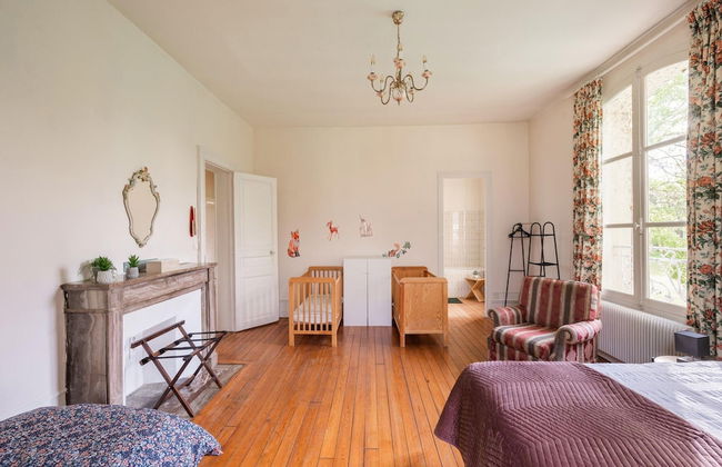 Holiday Home Adjoining a Chateau - Photo 4