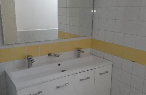 Gîte tout confort près du circuit des 24 Heures, cadre verdoyant, étang clos, 6 pers., lits faits - FR-1-410-207 - Photo 6