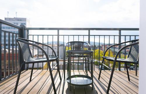 GreenTreeHomes - Penthouse Oak - Photo 17