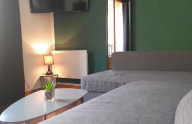 T2 confortable - Piscine chauffée - Super Besse - Photo 2