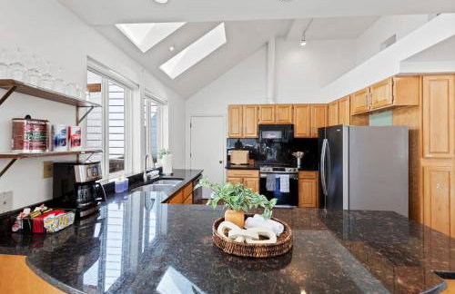 Stunning Sammamish Lake View Home near Weowna Park - Foto 12