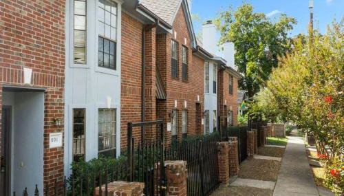 Modern Montrose Townhome Sleeps 10 Walk to Dining & Downtown - Foto 5