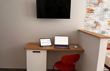 R10 Trabajo Descanso Premium Junto a Metro Madrid - Photo 23