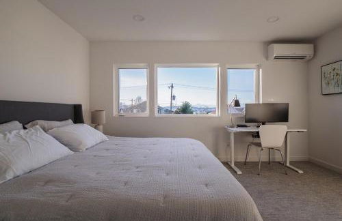 Steps to Alki Beach with Water Views Rooftop deck - Foto 21