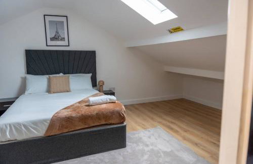 Stylish 3BR 18mins to Peak District,Free, Parking Wifi,Netflix ,Sky Sports - Photo 2