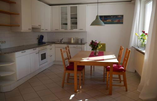 Sonniges Häuschen mit Garten - Foto 4