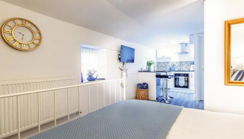 Lake View-Uk34414 - Photo 5