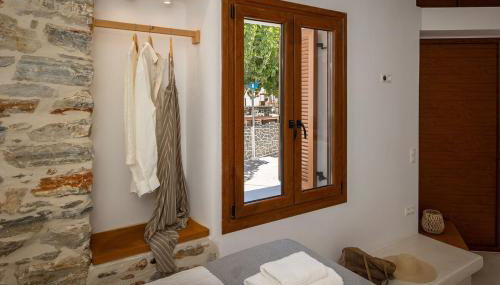 Naxos Boutique Suites Luxury Minimalism in Filoti - Photo 5