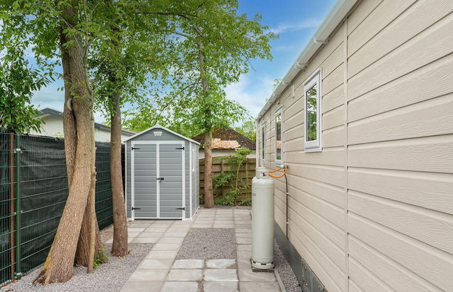 Relaxing Holiday Chalet by the Water in Grou - Foto 20