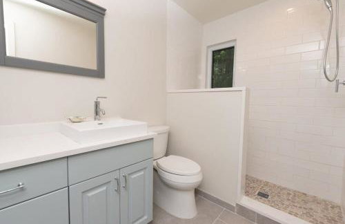 Beach View Cottage - On the Lake - Foto 29