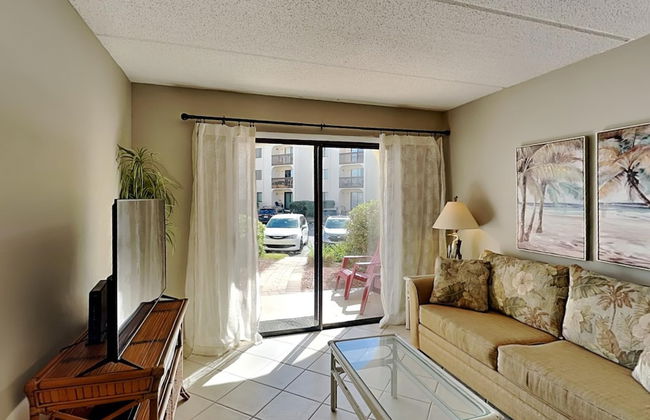 Ocean & Racquet by Distinctive Beach Rentals - Photo 18