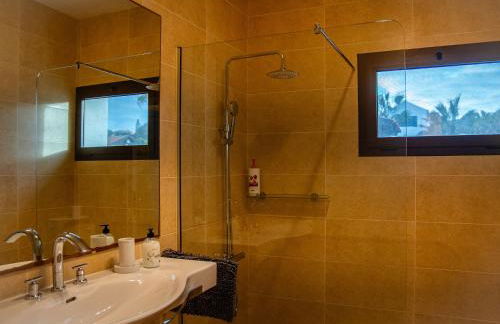 Villa Casa Montana & Pool & Private & near the ocean - Photo 26