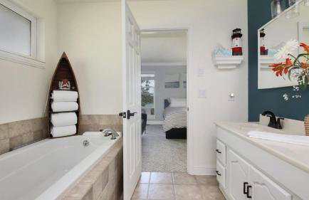 Fairway Harbor View by Avantstay Outdoor Oasis - Photo 62