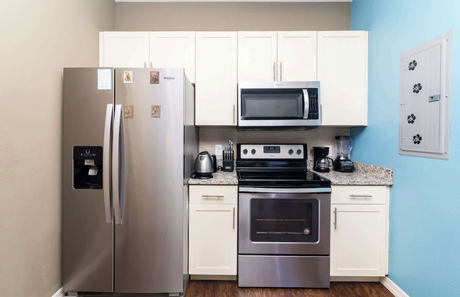 Moana's Hut Miles From World's Best Theme Parks! - Foto 12