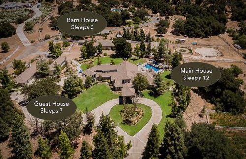 The Oaktree Estate by Fieldtrip 7 Acre Private Resort with Lake Pool Vineyard - Foto 1