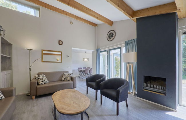 Villa in Kijkduin Near North Sea Beach - Photo 9