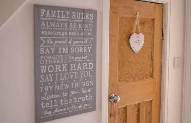 Contemporary Bright House 20 Min To Manc - Photo 38