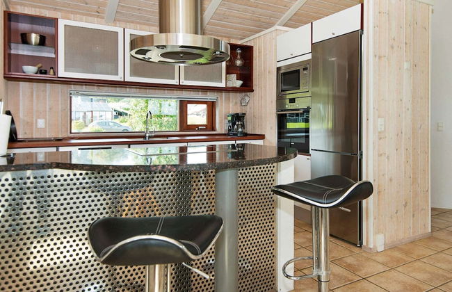 7 Person Holiday Home in Sjolund - Foto 27