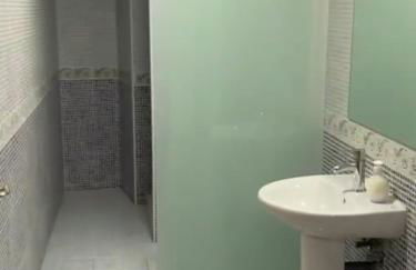 ALZIRA BONITA APARTAMENTO CON DOS HABITACIONES CON VISTAS AL RiO JUCAR - Foto 2