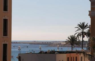 Stylish 2 Room Flat 60 meters to the beach - Foto 1