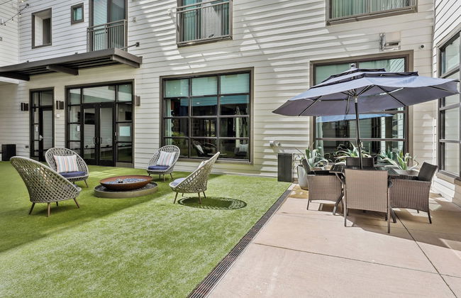 Sentral East Austin at 1630 E. Sixth - Photo 38