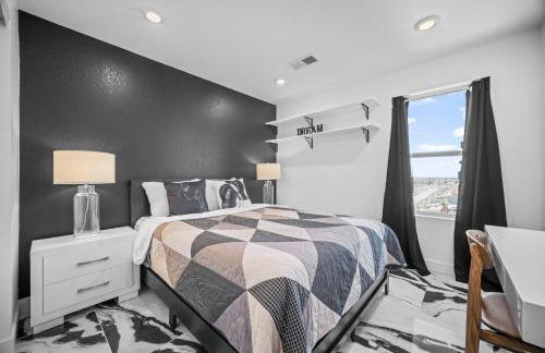 10 min to DIA, Walk to the Gaylord! - Foto 29