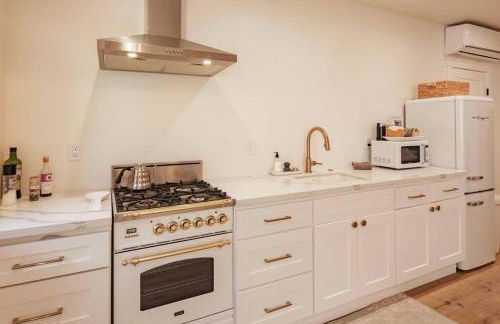 Timberwood Cottage in Downtown Twain Harte - Foto 2