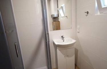 Domki nad jeziorem - Foto 15