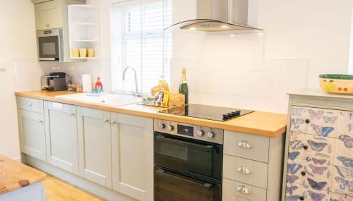 Haven Hideaway Beautiful Lymington Studio Apartment with Garden near The New Forest - Foto 3