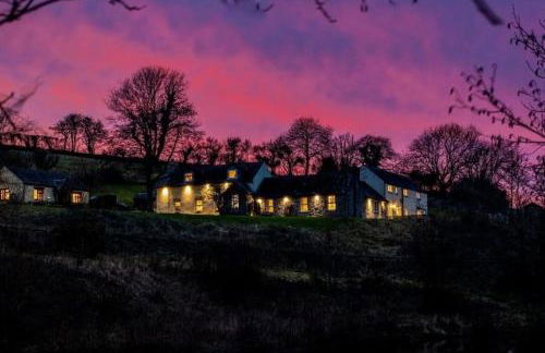 Meadowsweet Cottage Jacuzzi Edition - Photo 19