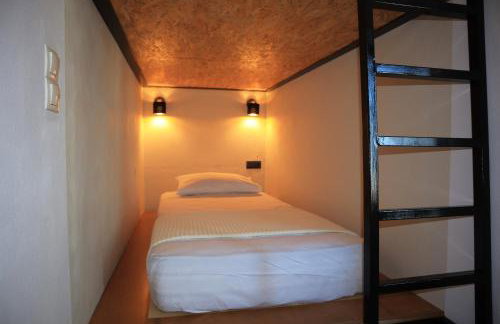 Romanza Kournás - Foto 8