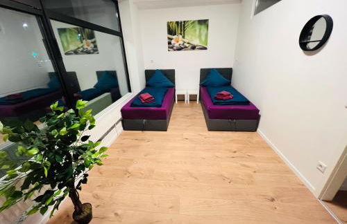 Big Apartment l 18 Beds l Free Parking l WiFi l - Photo 19