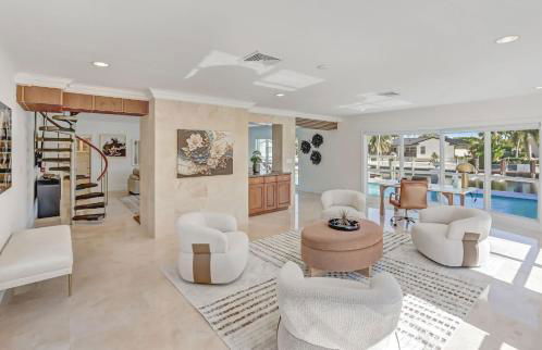 Solara: Waterfront Estate, Pool, Dock, Private Guest Suite - Foto 2