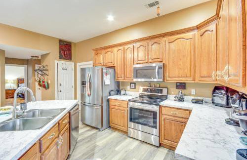 Explore Gulf Coast and Beyond! Home with Yard and Games - Foto 12