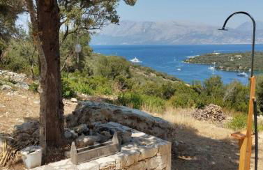 Costa Meganisi - Photo 6