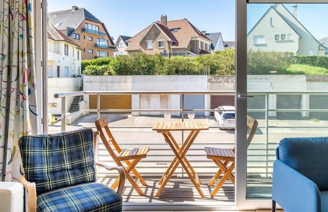 Duplex Near Zeedijk & Center With Sunny Balcony - Photo 10