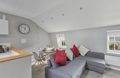 Stylish 2BR Retreat Steps from Kings Cross - Foto 3