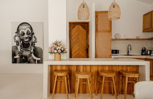 Udara by EVDEkimi - Spacious 4BR Pool villa with Lush garden at Artistic Center of Ubud - Foto 26