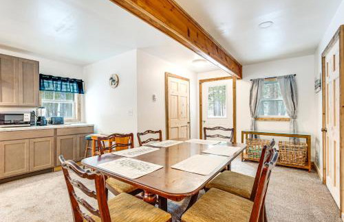 2 Ponds and Trail Access Peaceful Cabin in Calumet! - Foto 8