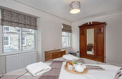 Character Townhouse in Town Centre & Superb Views - Foto 21